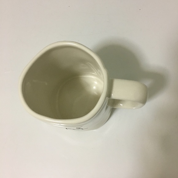 Set of 4 Rae Dunn Mug Set - Picture 3 of 8